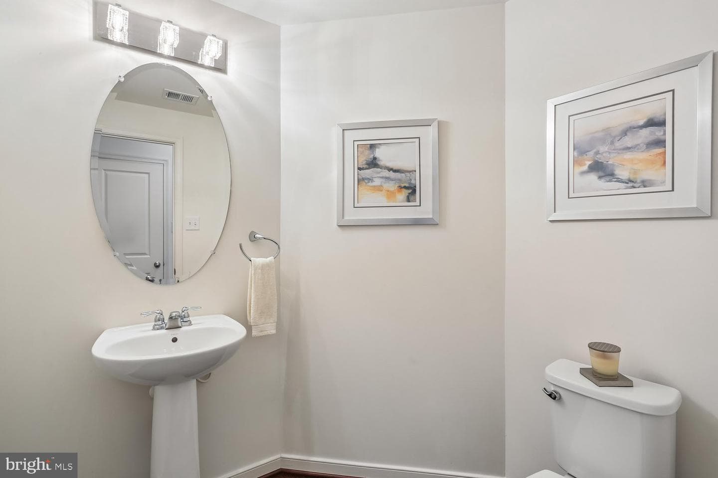 123 Fairbanks Drive photo 17