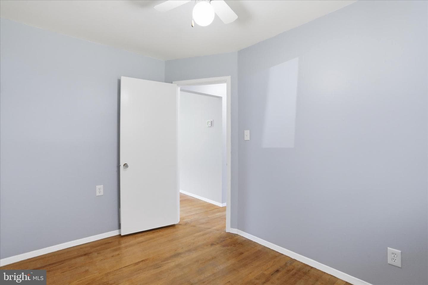 1014 Scott Avenue photo 9