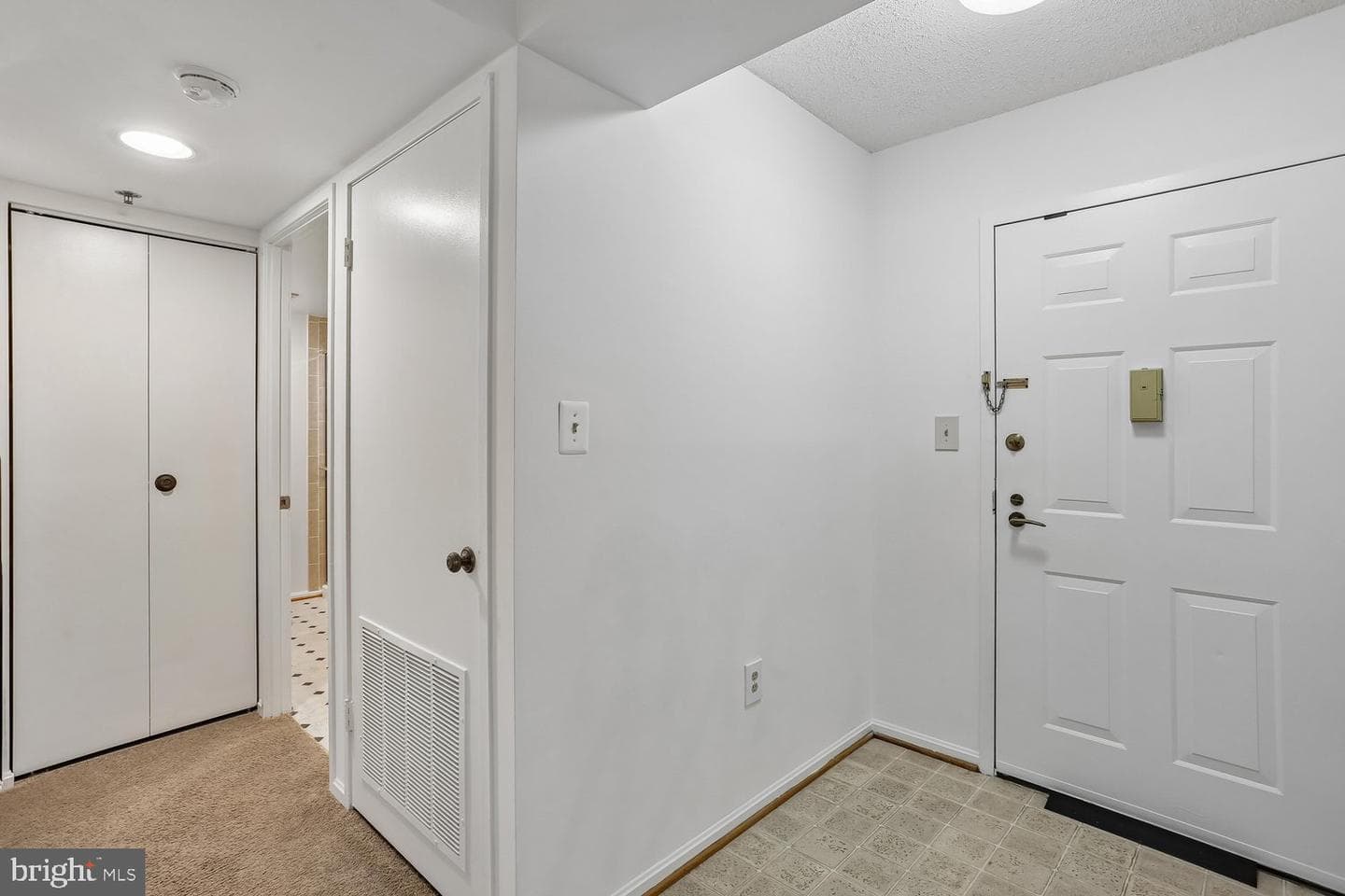 15100 Interlachen Drive #4-702 photo 5