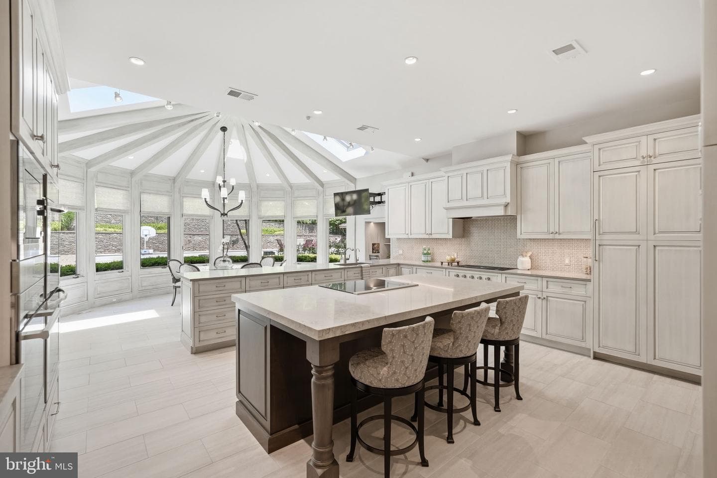 8917 Harvest Square Court photo 11