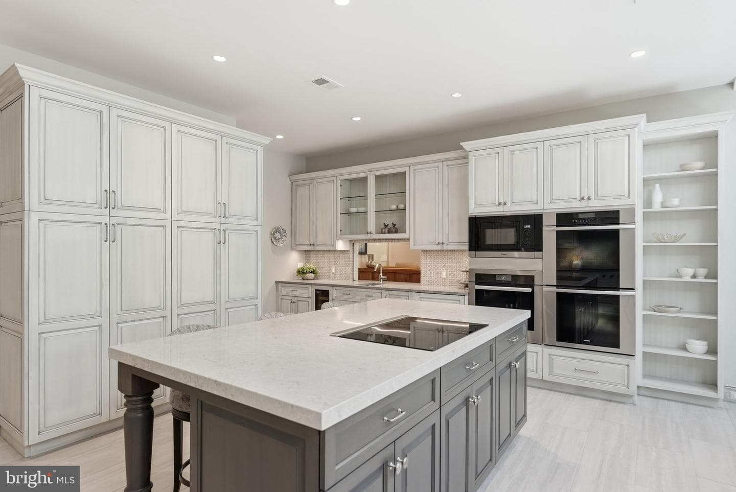8917 Harvest Square Court photo 14