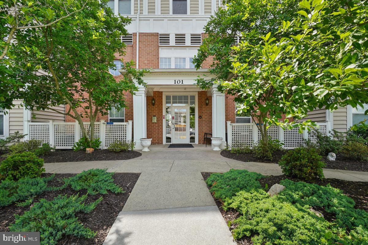 101 Watkins Pond Boulevard #4-103, Rockville