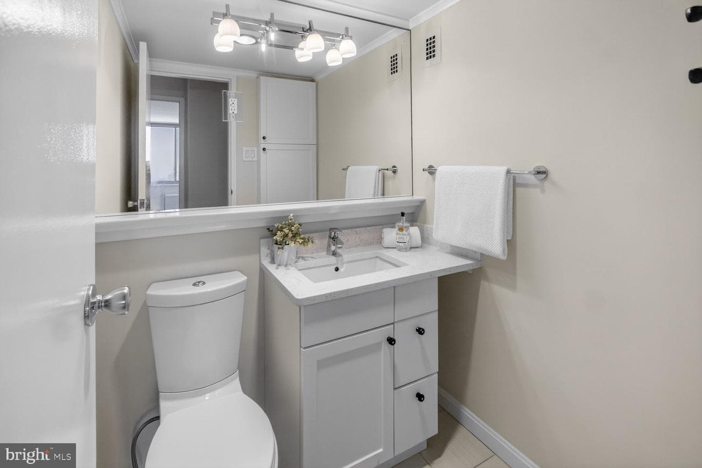 10500 Rockville Pike #1624 photo 20