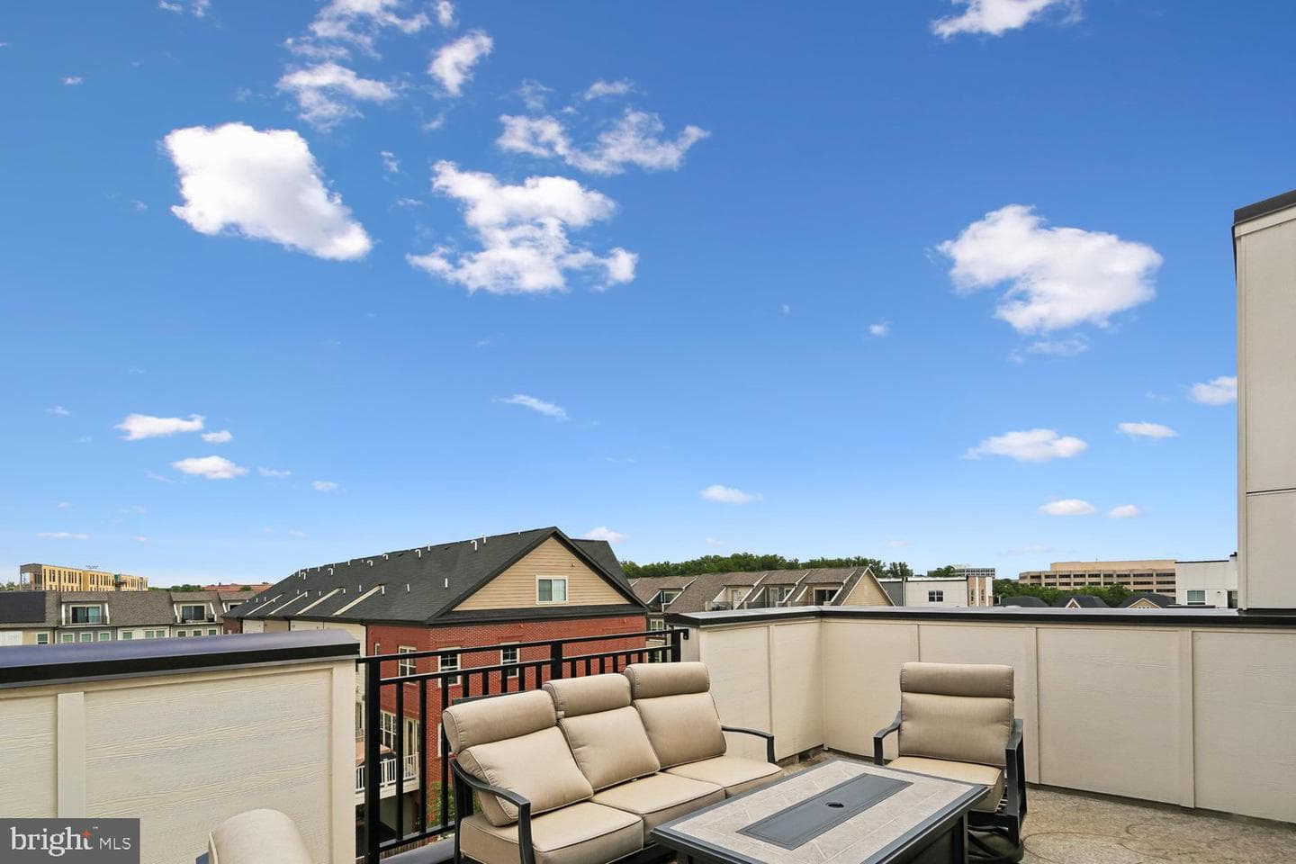 139 Dickenson Drive photo 49