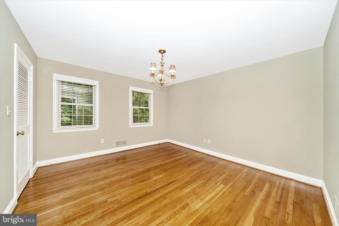 1100 Notley Road photo 30