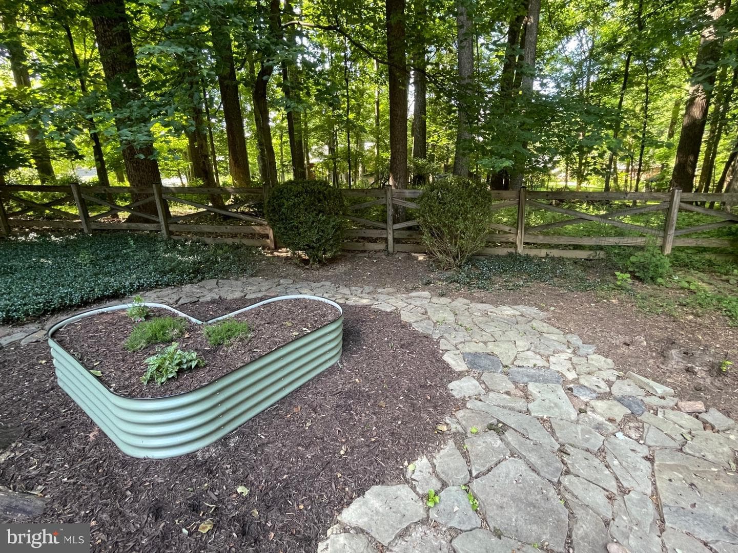 1100 Notley Road photo 48