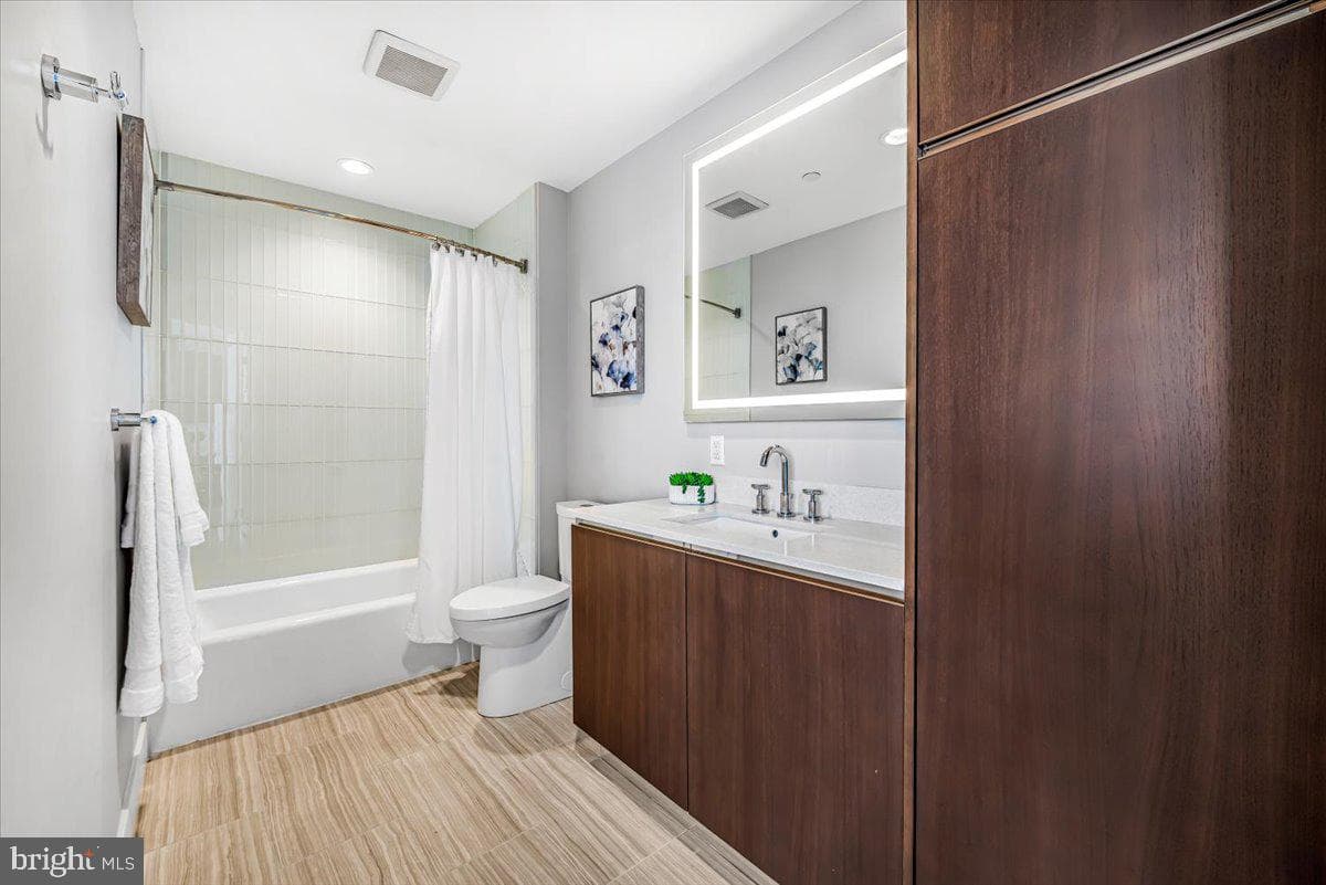 930 Rose Avenue #1802 photo 11