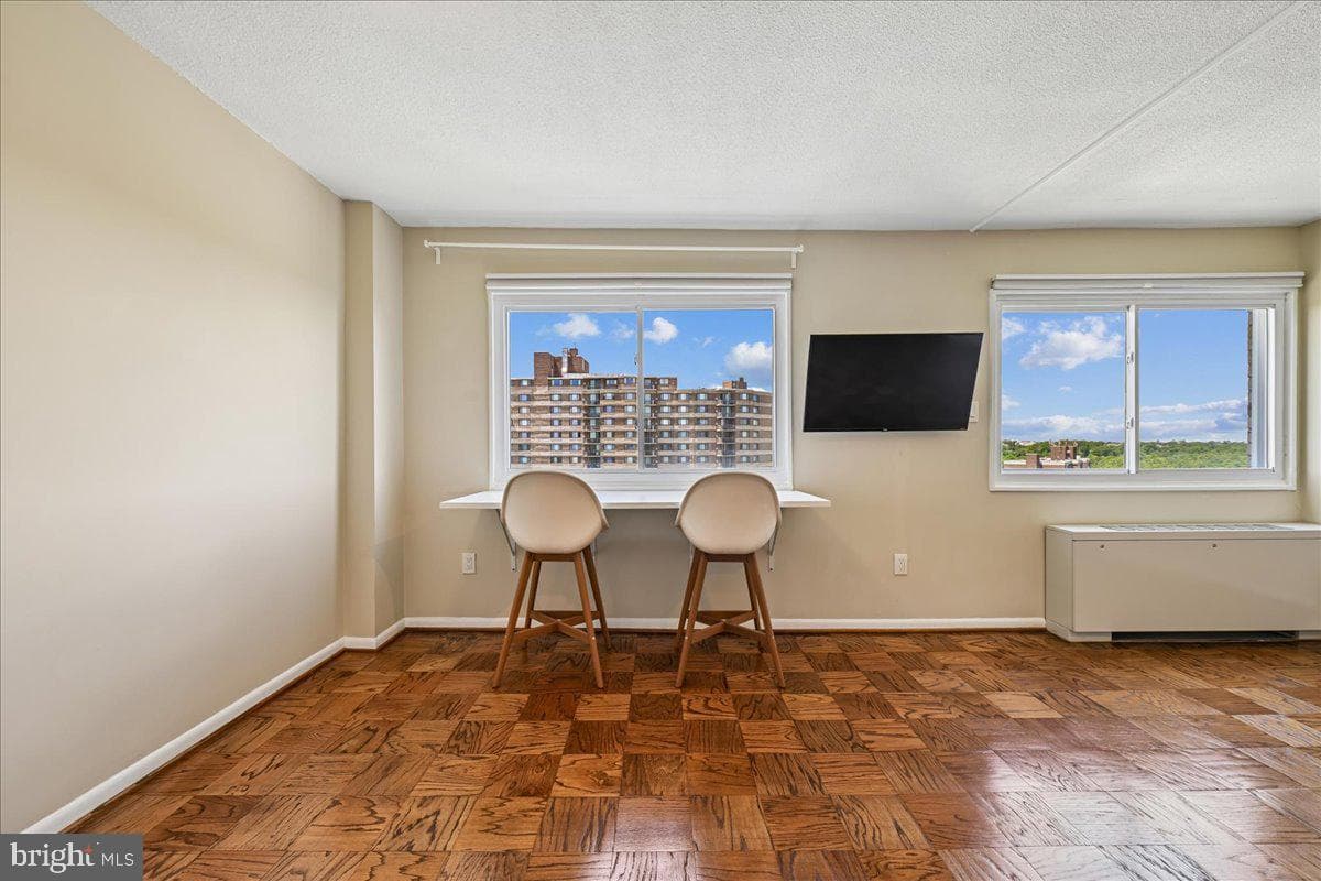 1121 University Boulevard W #1207 photo 6