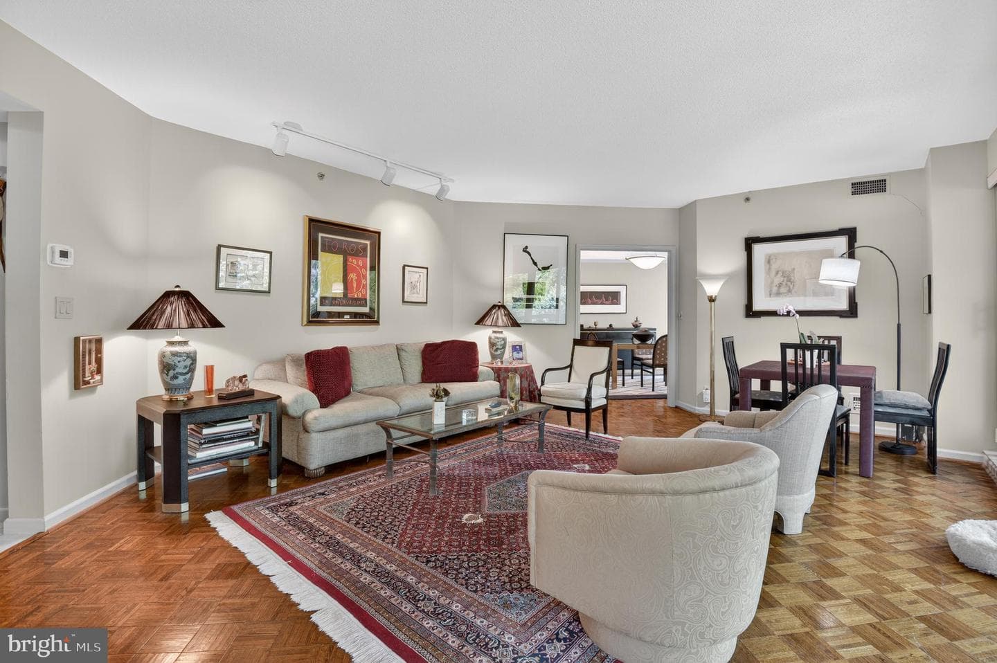 5600 Wisconsin Avenue #1-207, Chevy Chase