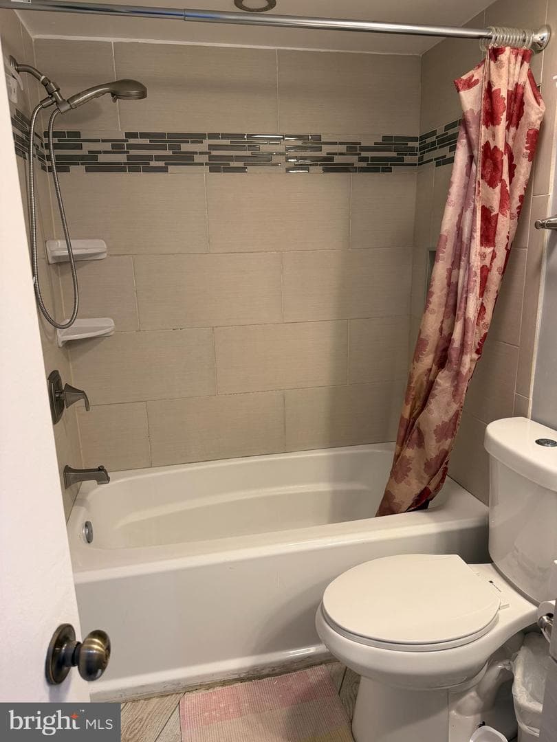 19437 Brassie Place #302 photo 4