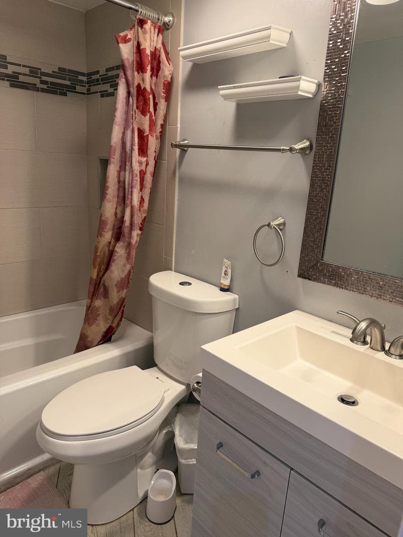 19437 Brassie Place #302 photo 5