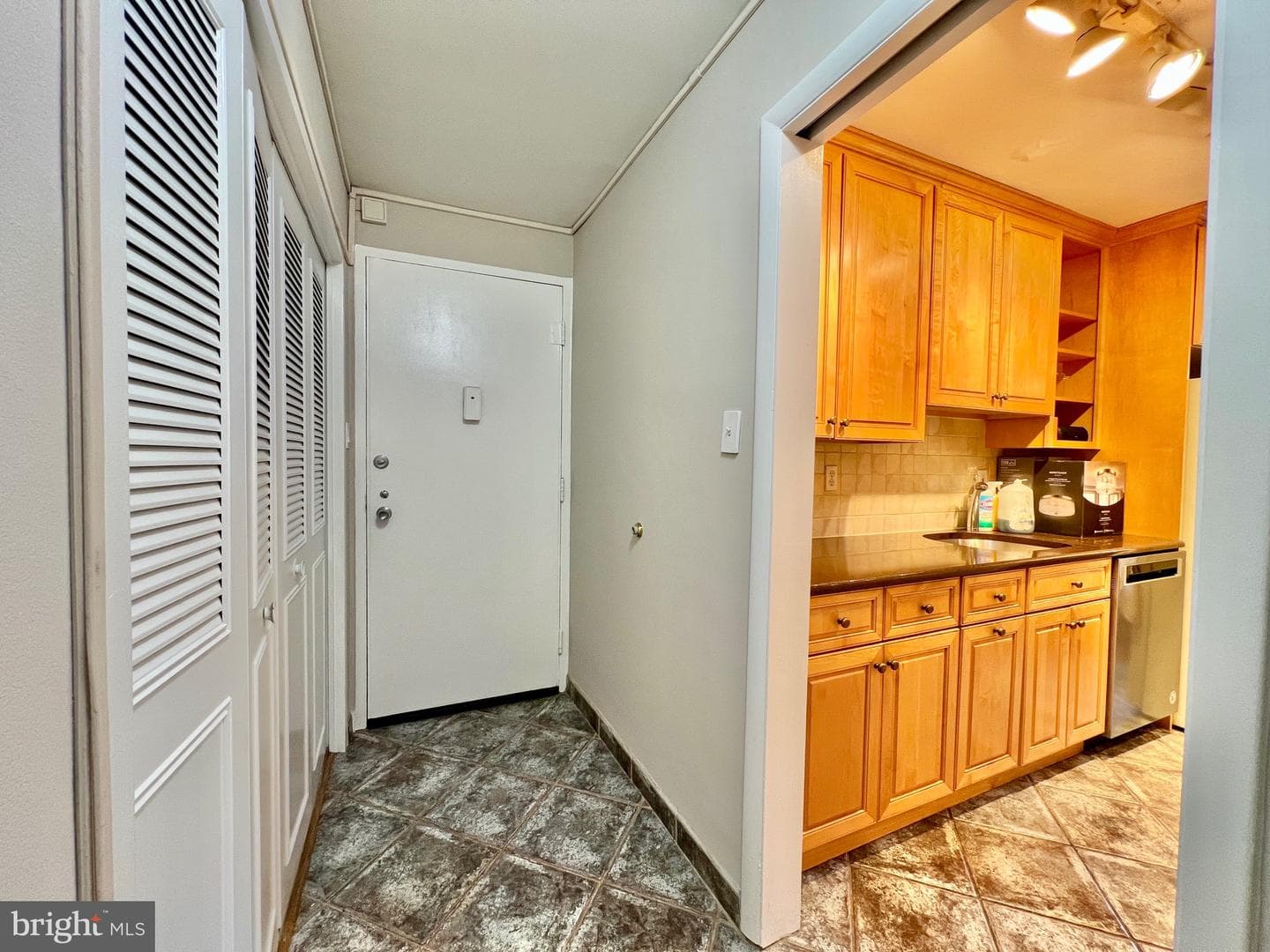 10500 Rockville Pike # 401 photo 30
