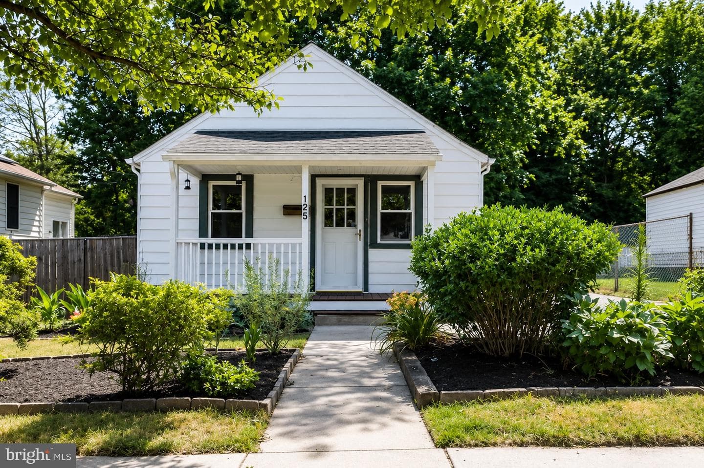 125 Charles Street photo 2