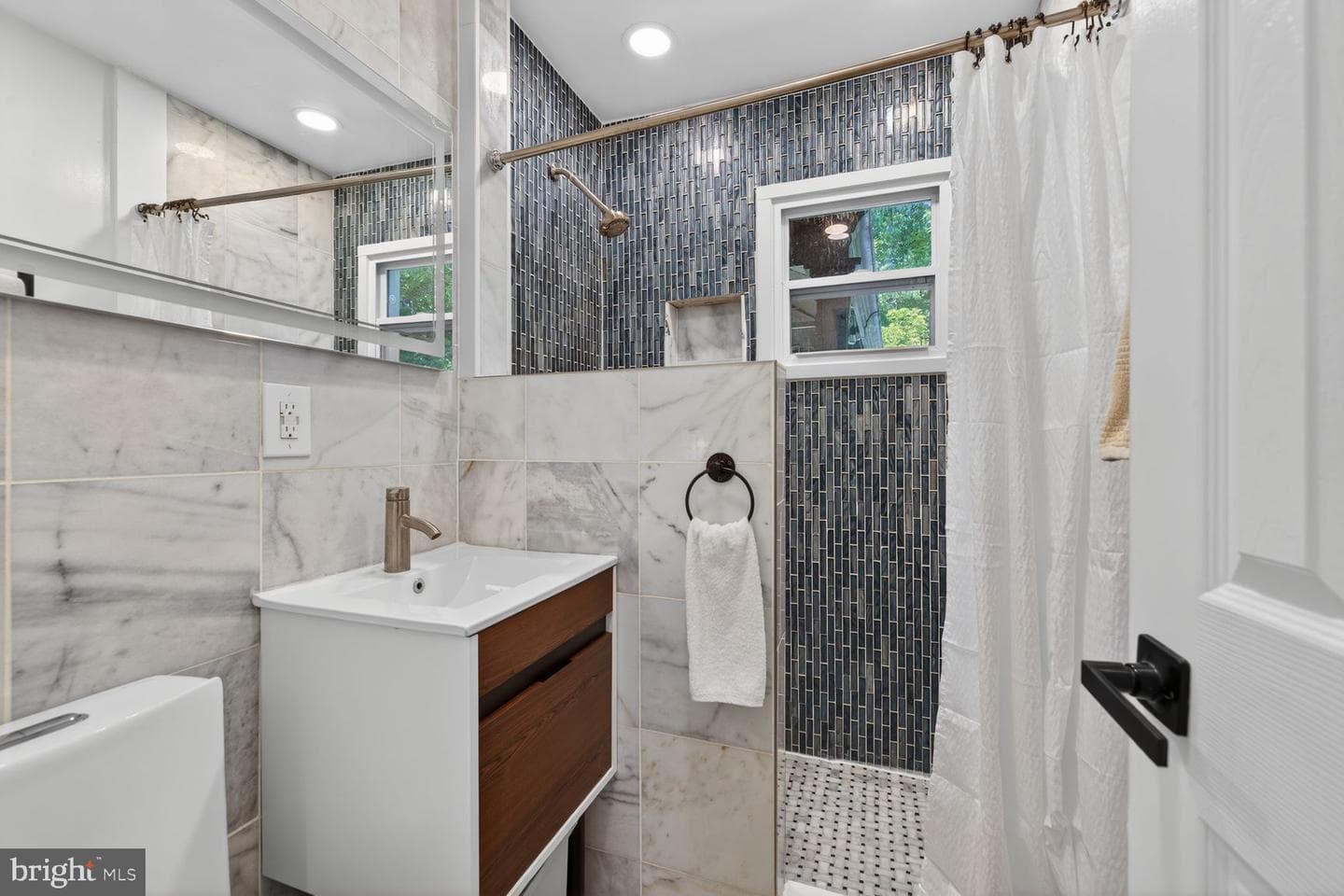 310 Edmonston Drive photo 9