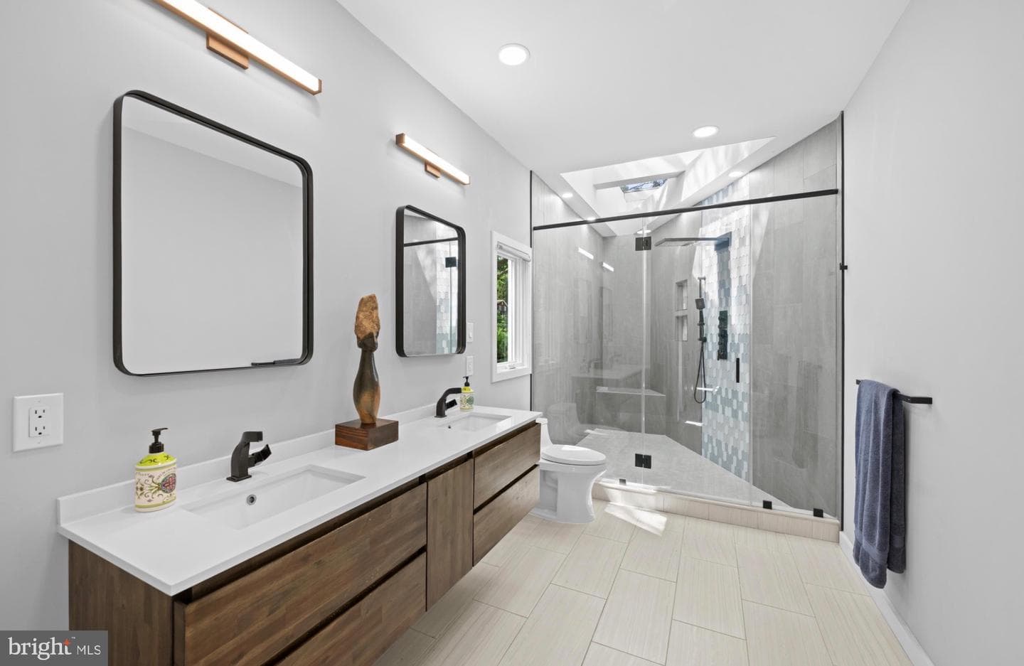 4708 Dorset Avenue photo 10