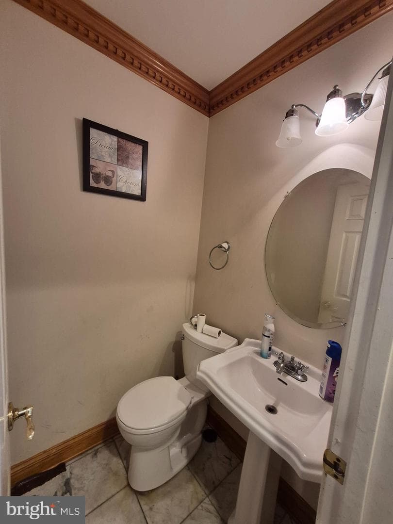 17720 King William Court #127 photo 8