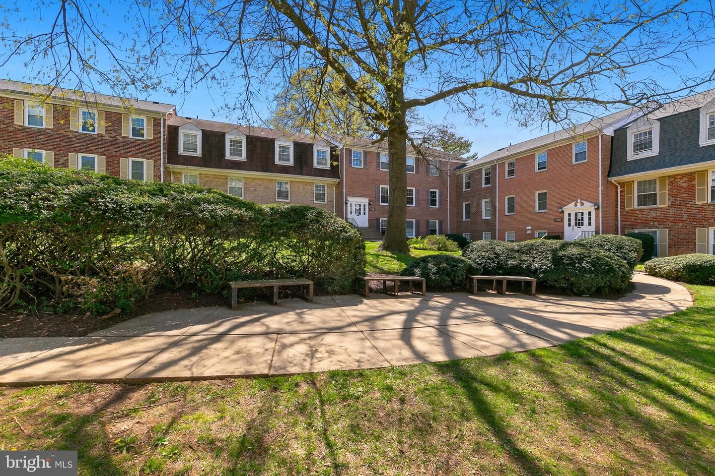 824 Quince Orchard Boulevard #201 photo 36