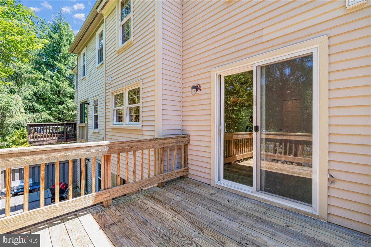 8541 Hawk Run Terrace photo 12