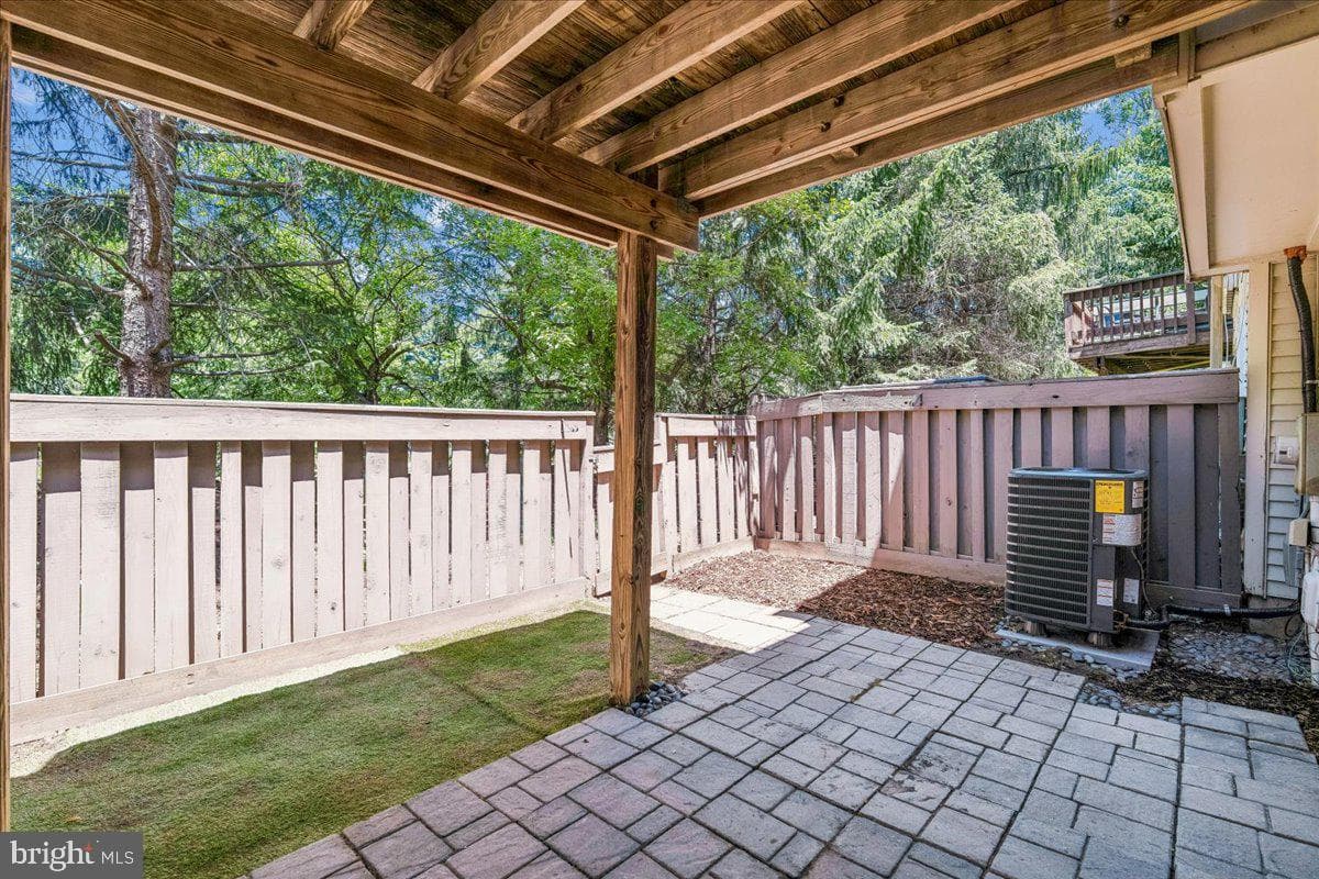 8541 Hawk Run Terrace photo 33