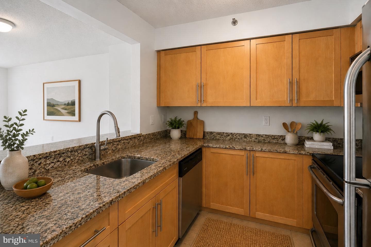10101 Grosvenor Pl # 2008 photo 4