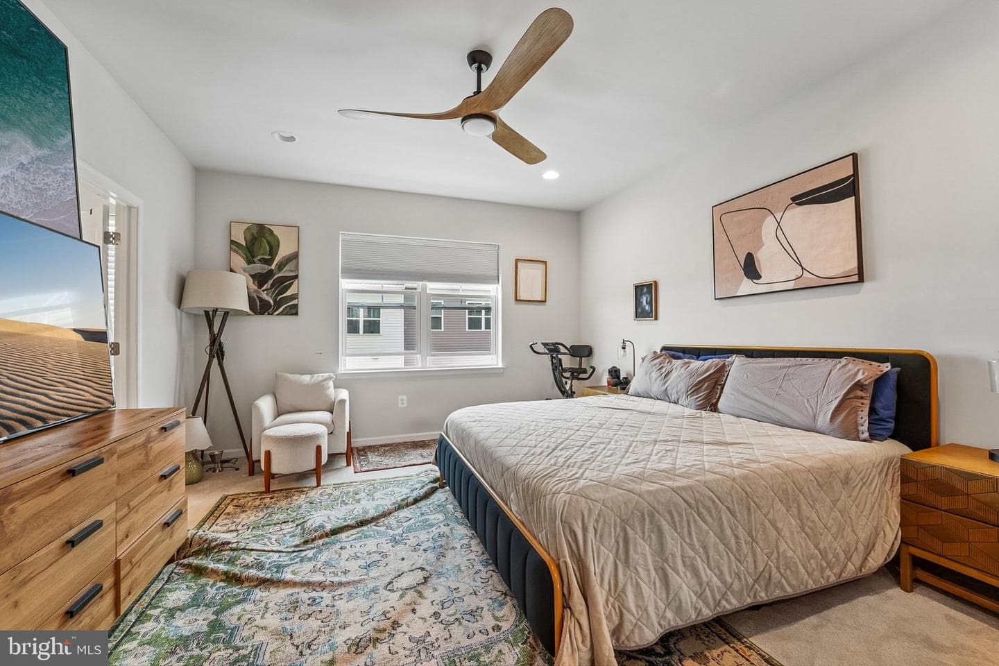 22917 Mater Way photo 16