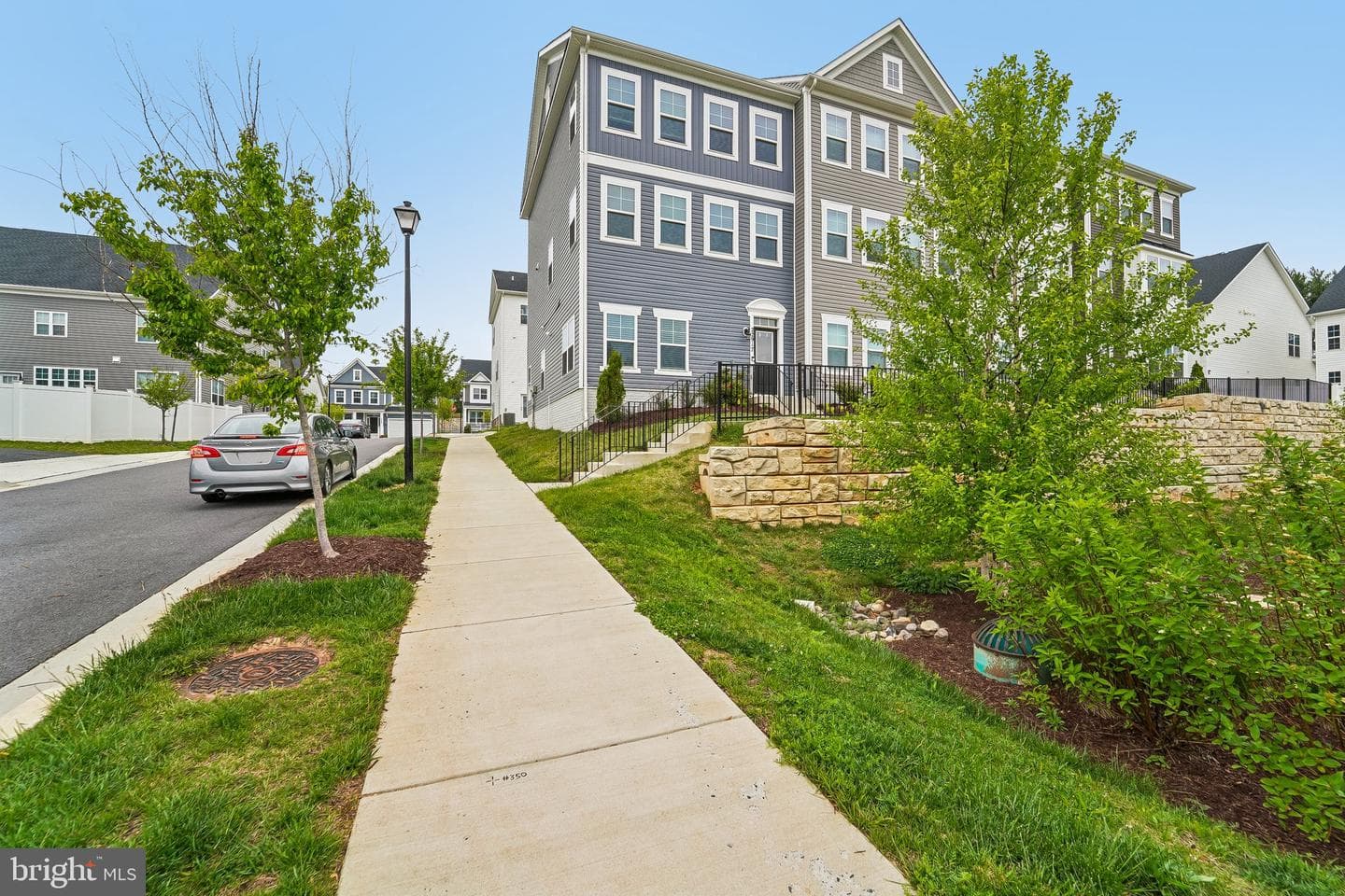 22917 Mater Way photo 34