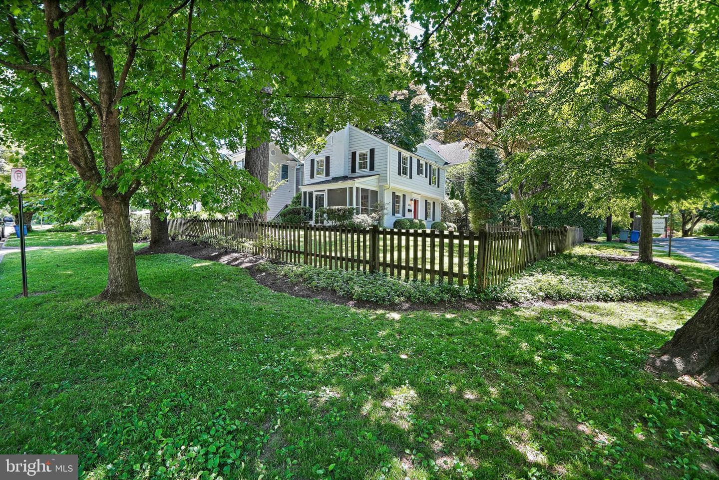 3414 Thornapple Street photo 4