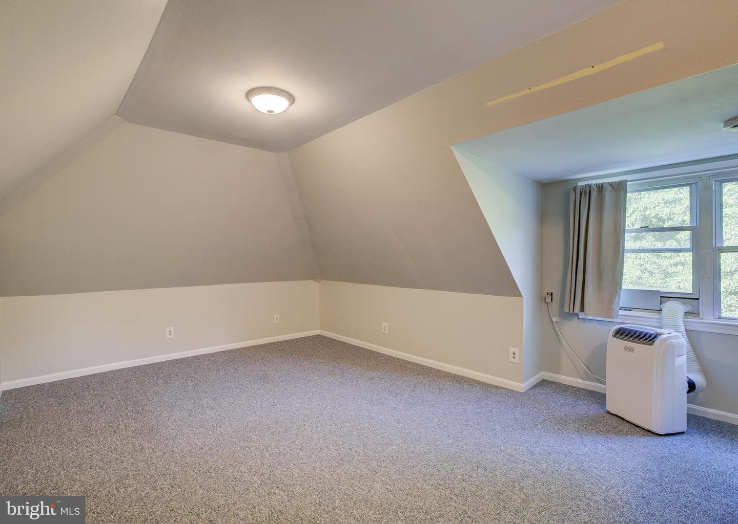 1119 Woodside Parkway photo 34
