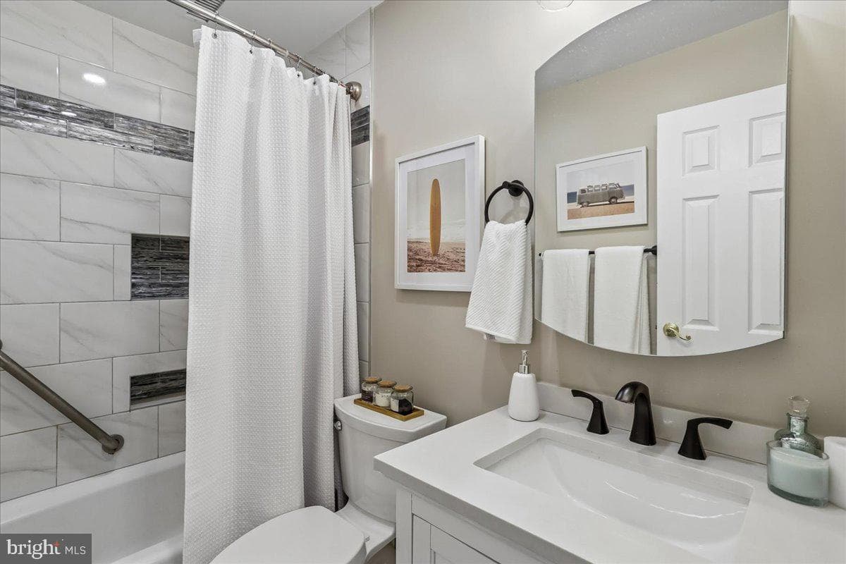 4977 Battery Lane #1-211 photo 14