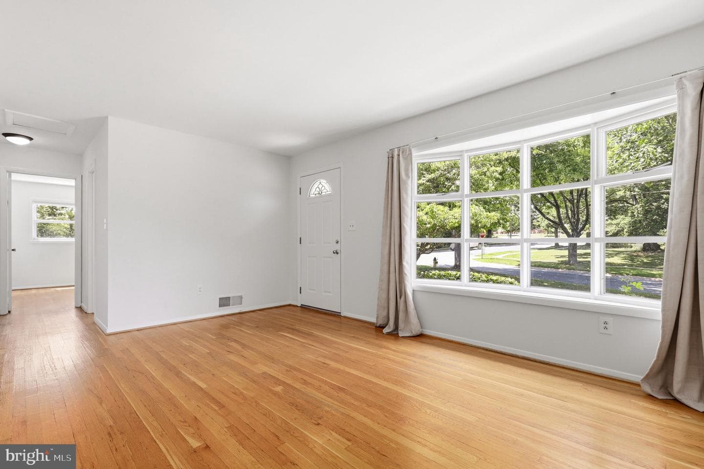 801 Lincoln Street photo 6