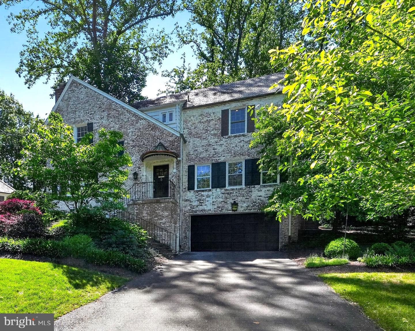 7504 Summit Avenue photo 2