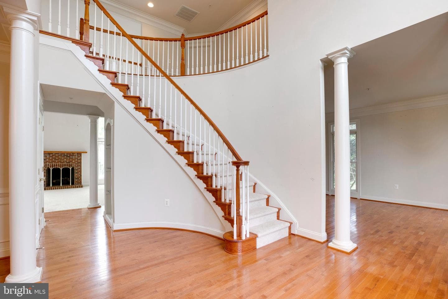 19336 Cypress Hill Way photo 4