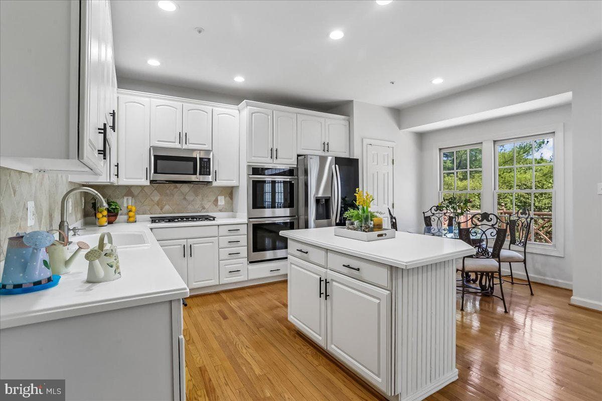 10407 Dalebrooke Lane photo 14
