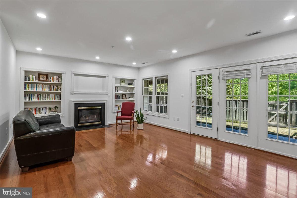 10407 Dalebrooke Lane photo 28
