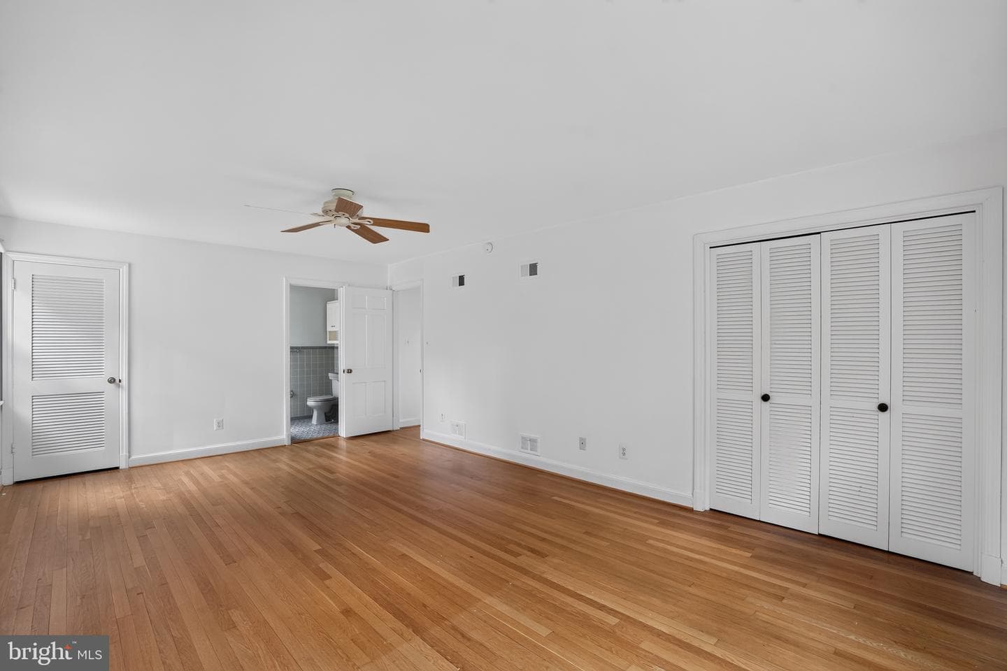 6717 Pemberton Street photo 28
