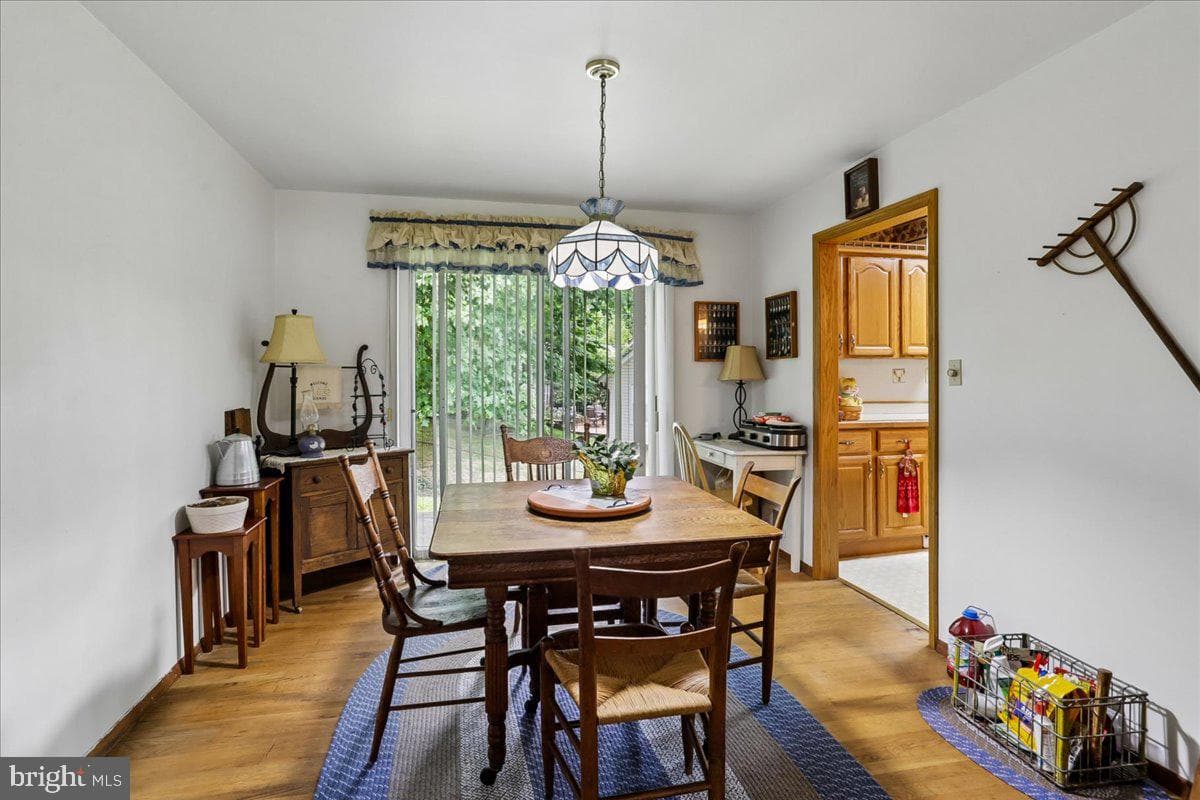 12622 Eastbourne Drive photo 10