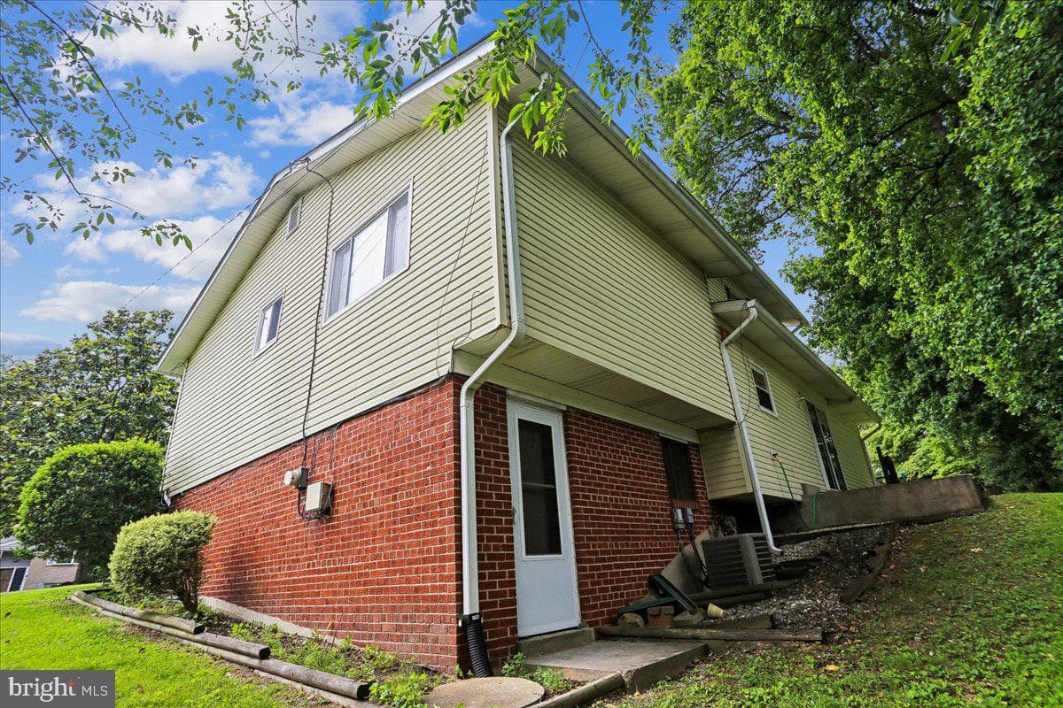 12622 Eastbourne Drive photo 38