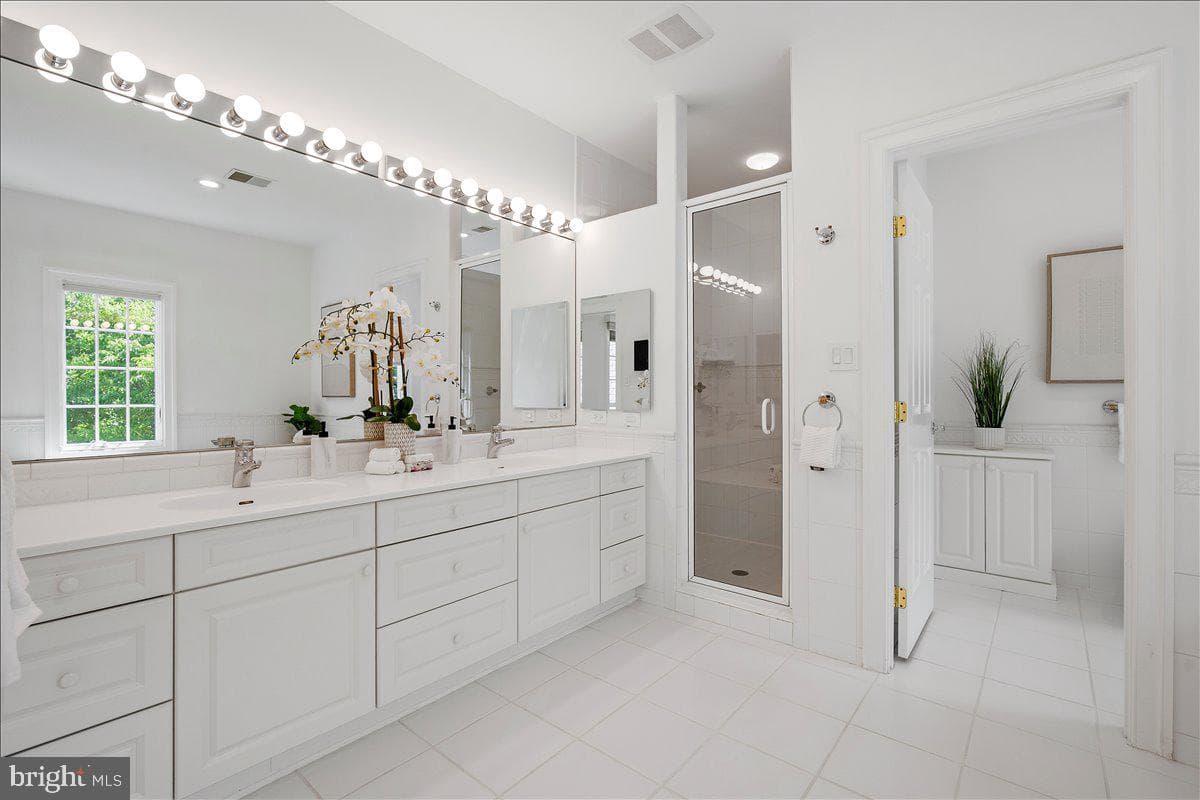 8413 Rapley Ridge Lane photo 38