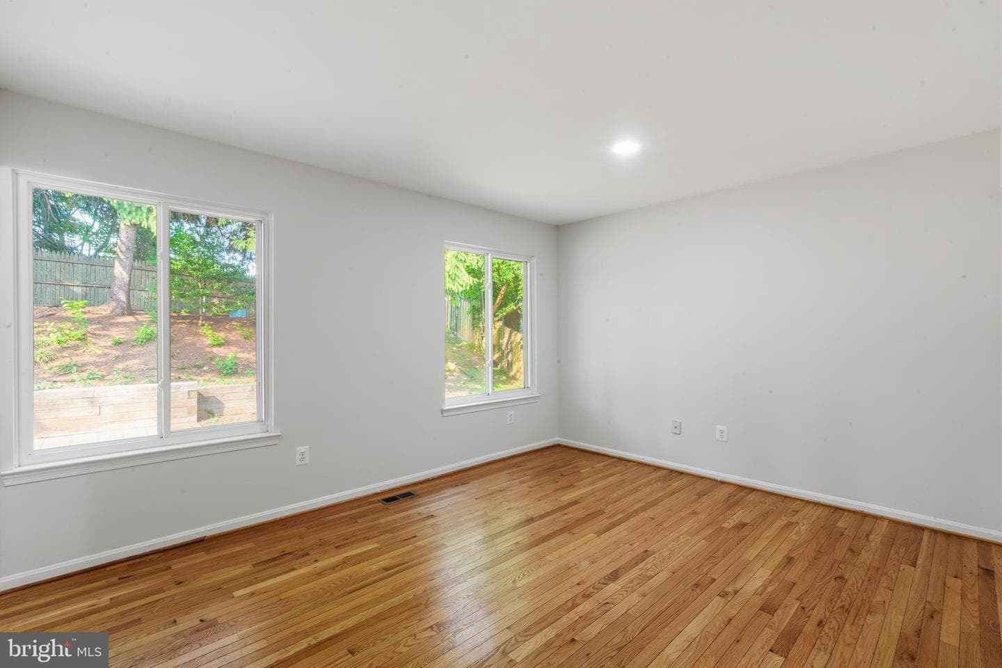 19044 Mcfarlin Drive photo 16