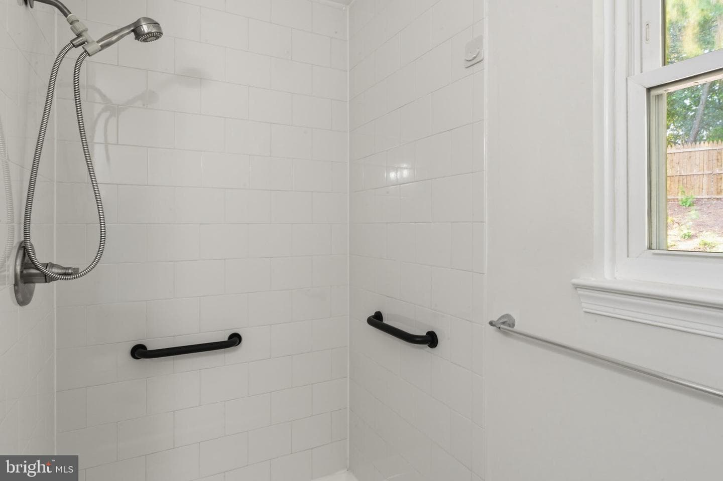 19044 Mcfarlin Drive photo 20