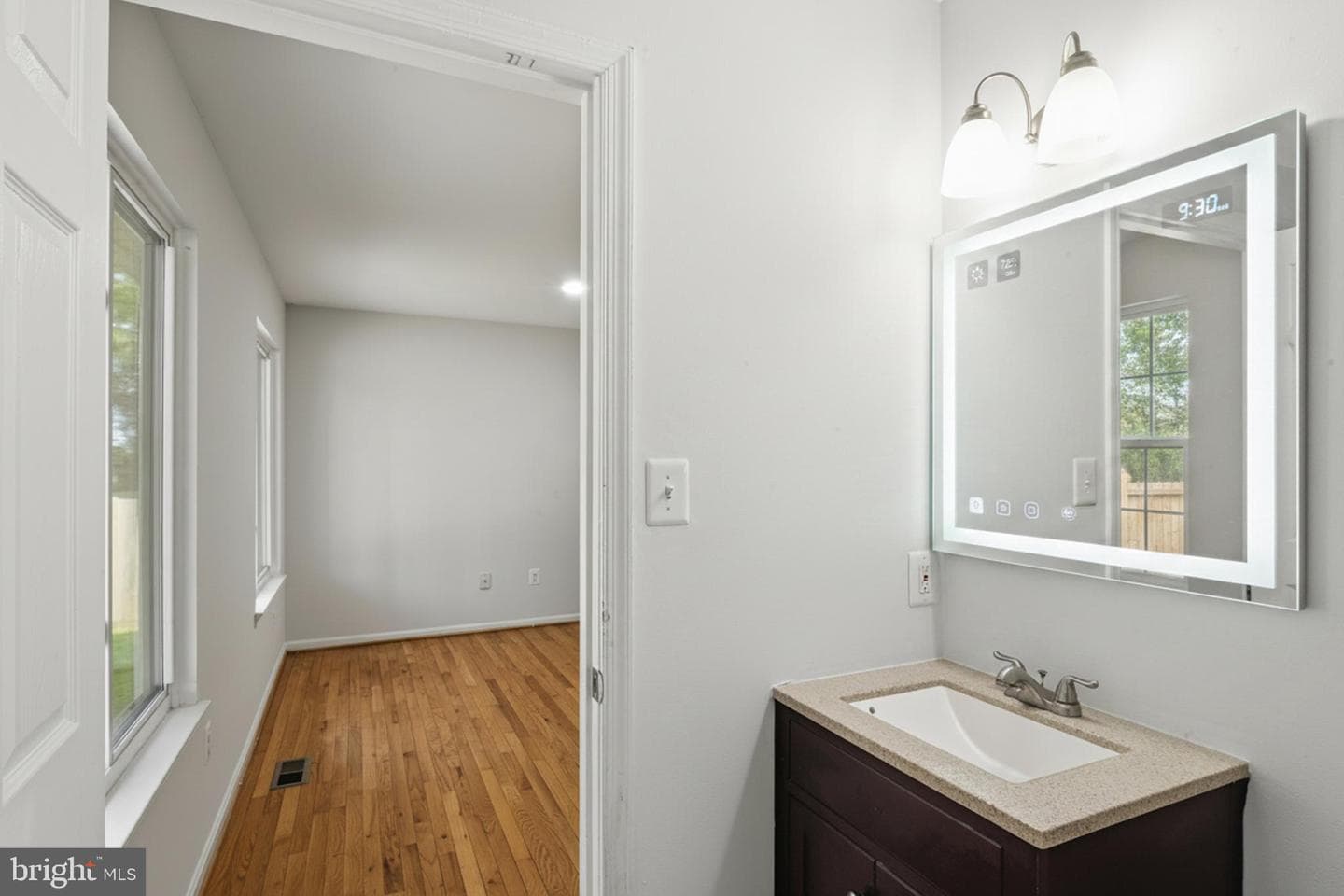 19044 Mcfarlin Drive photo 21