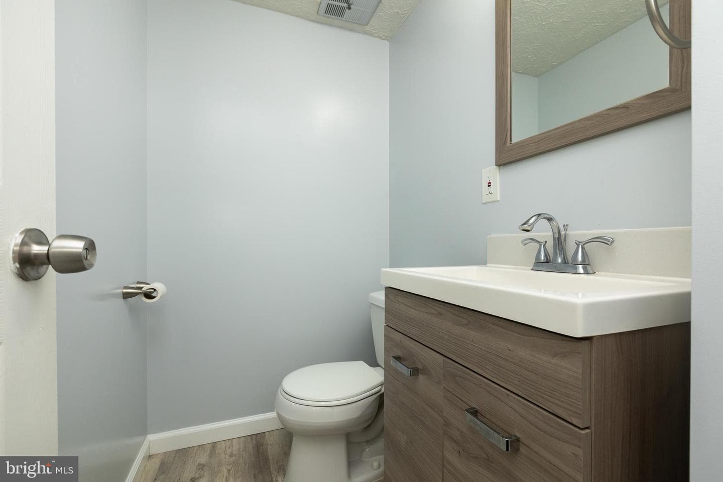 8828 Cross Country Place photo 18