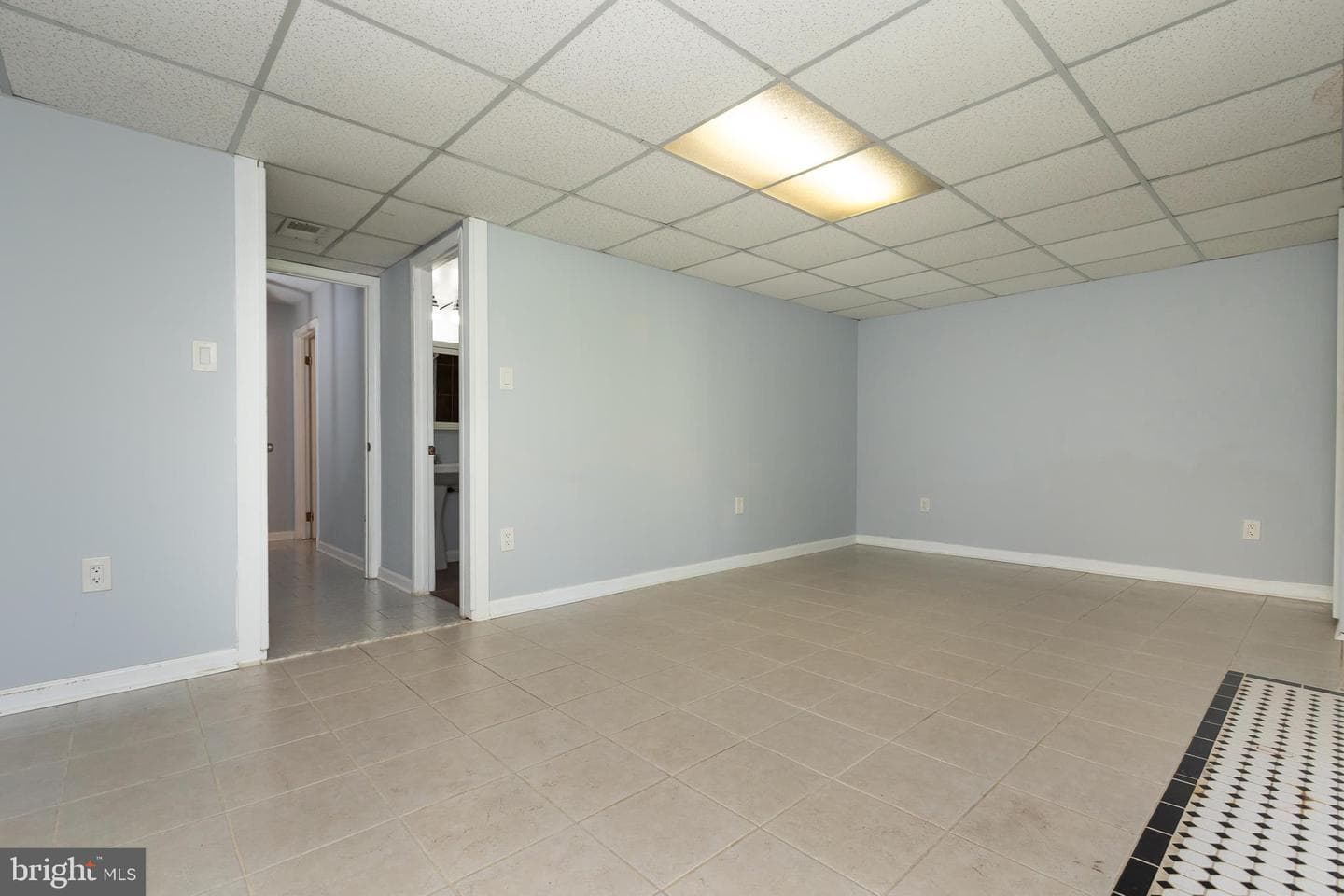 8828 Cross Country Place photo 40