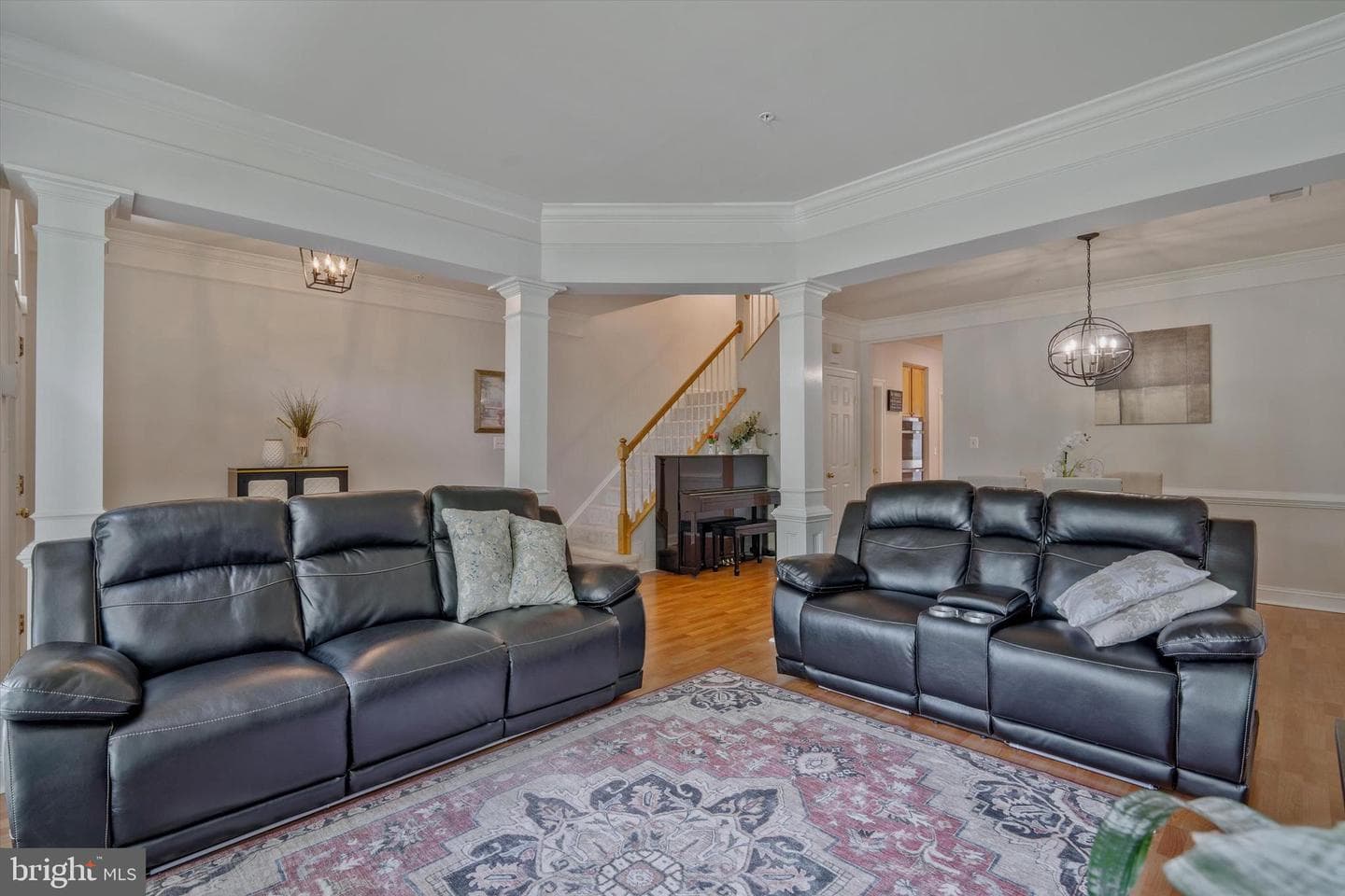 413 Longhorn Crescent photo 9