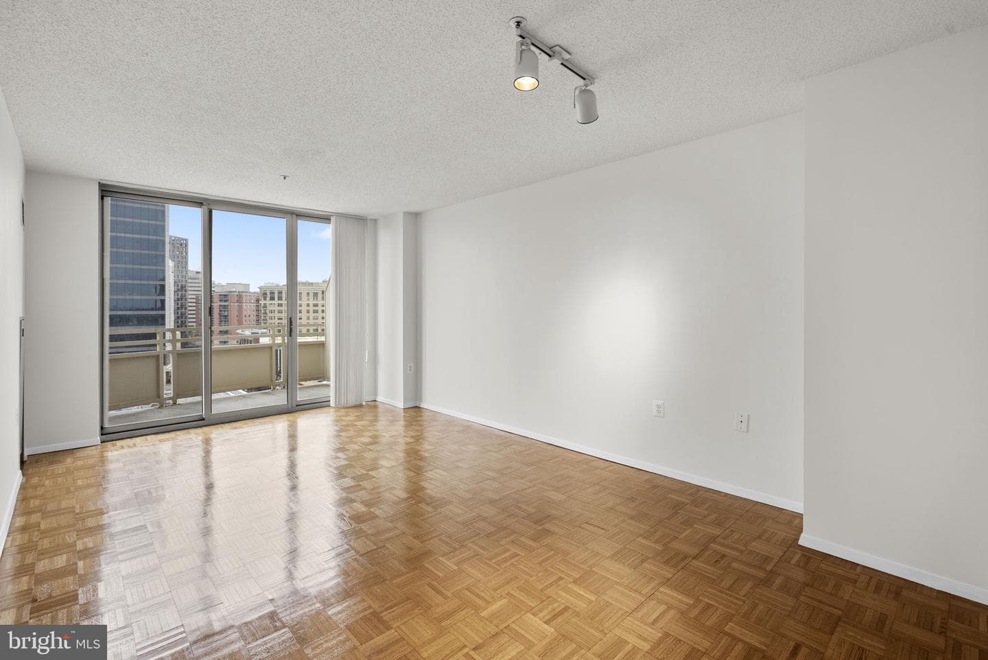 4801 Fairmont Avenue #909 photo 6