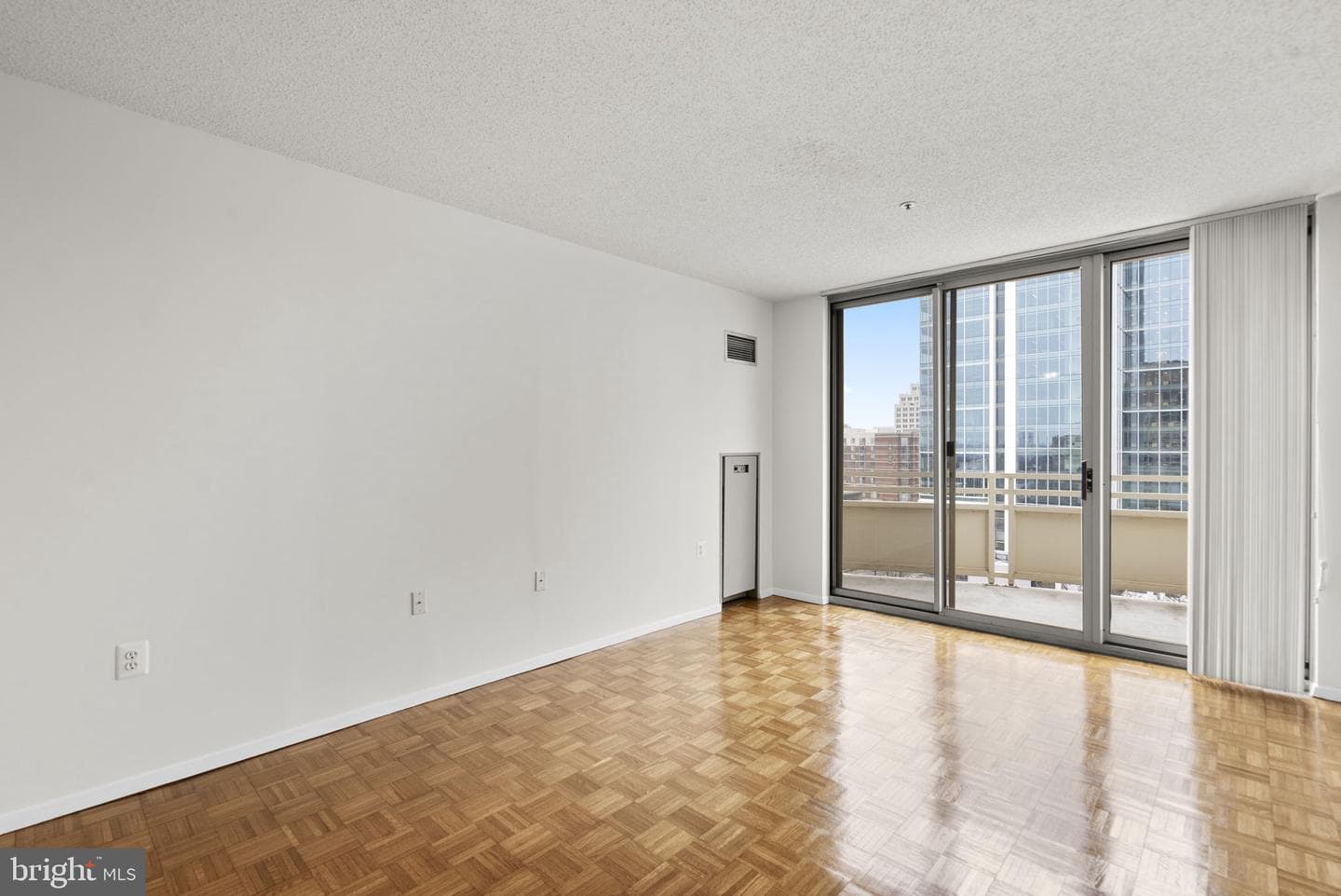 4801 Fairmont Avenue #909 photo 7
