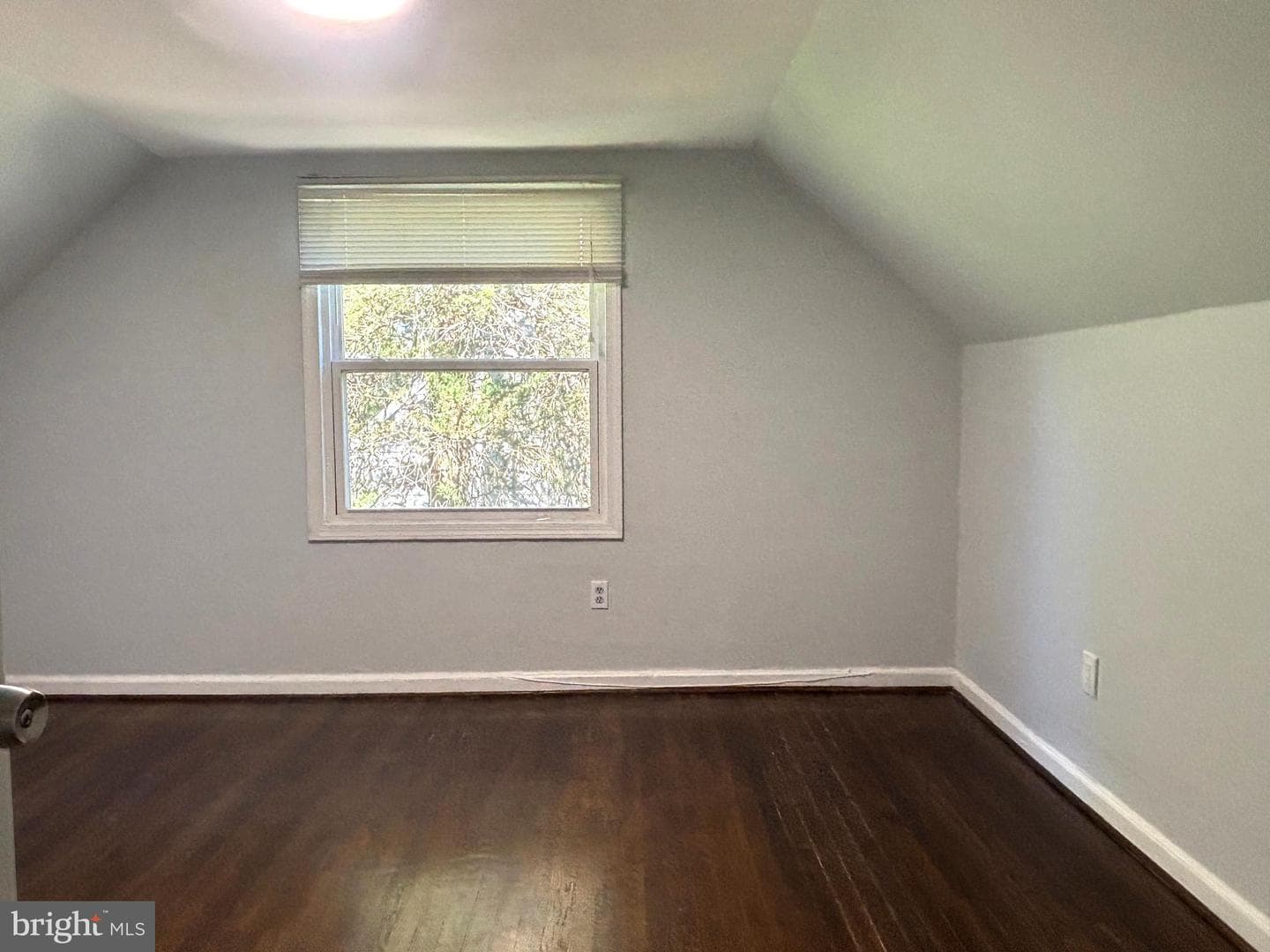 5702 Denfield Road photo 17