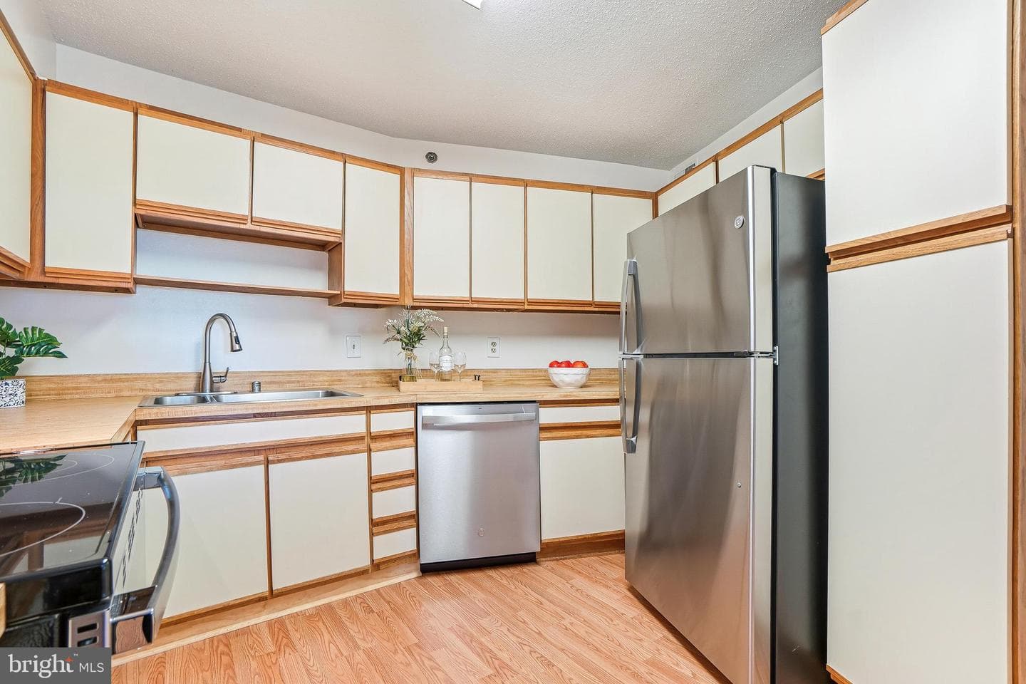 3330 N Leisure World Boulevard #5-819 photo 13