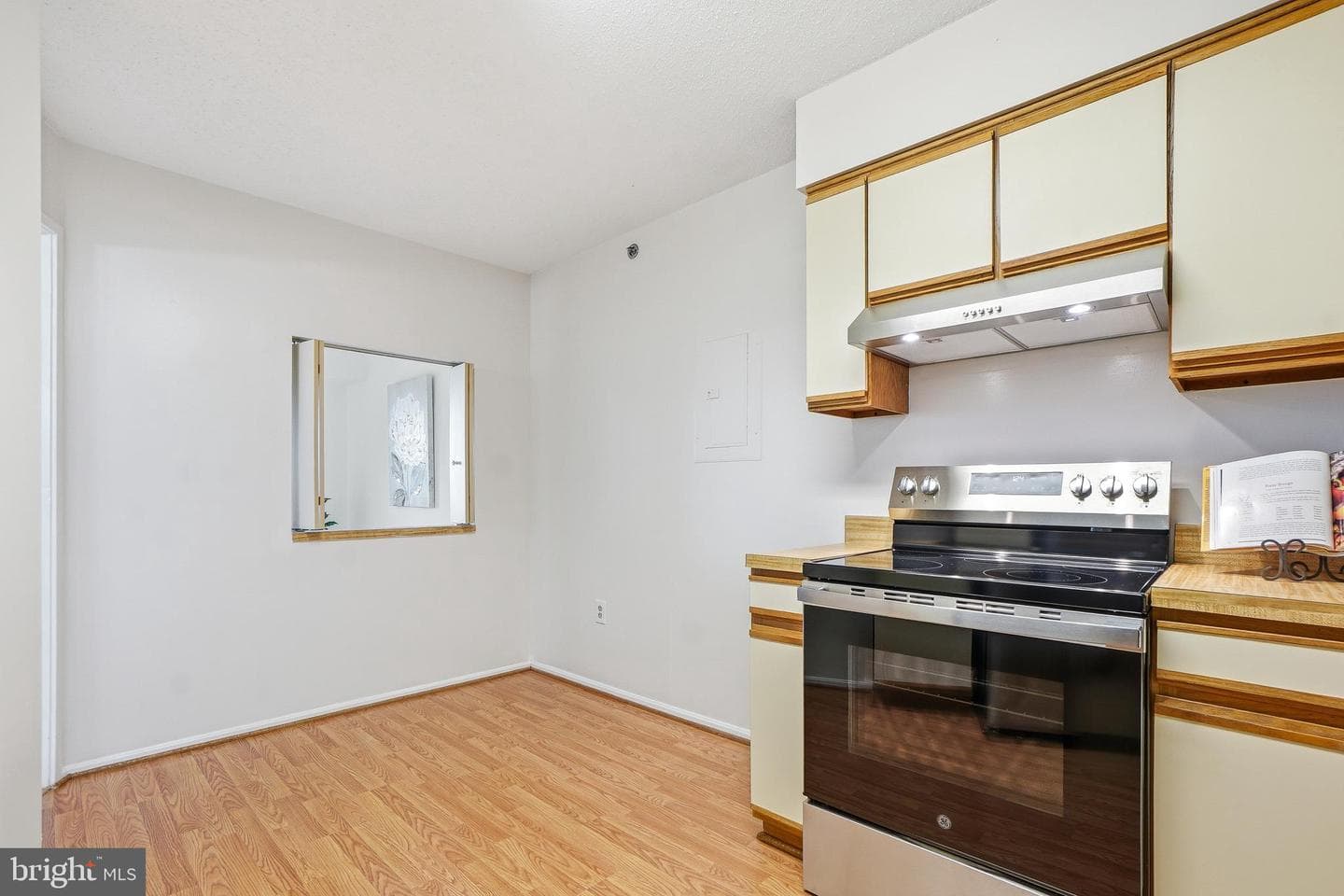 3330 N Leisure World Boulevard #5-819 photo 14