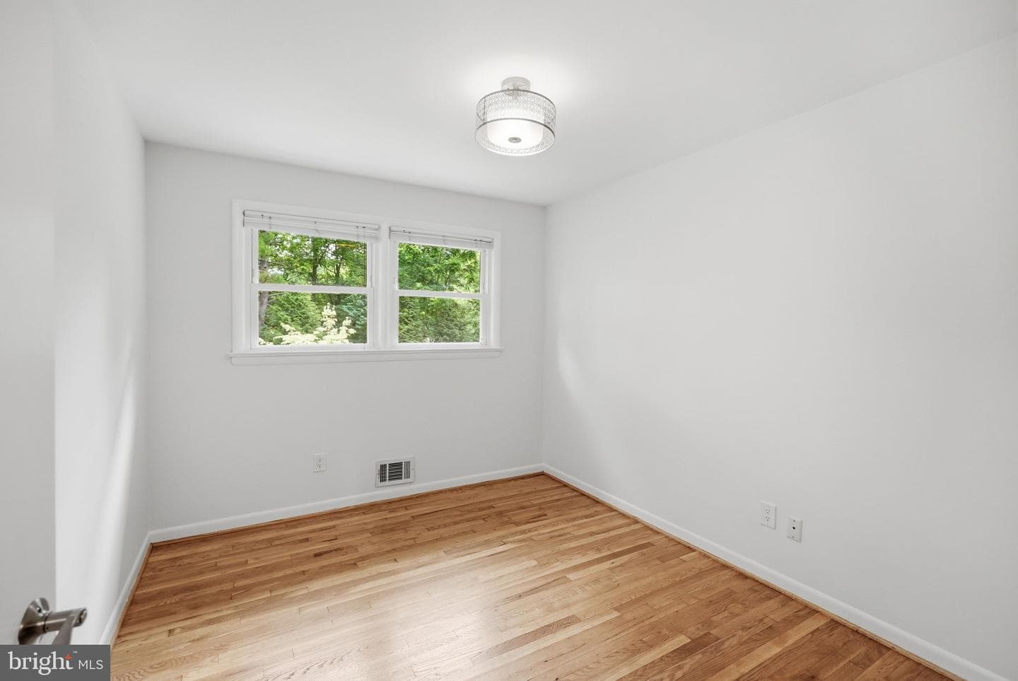2604 Woodedge Road photo 24